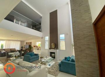 Casa · 384m² · 3 Quartos · 4 Vagas · Excelente imóvel dentro do melhor condomínio de Boituva/SP.