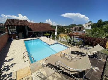 Casa · 1000m² · 4 Quartos · 4 Vagas · Diluane Imóveis Vende. Excelente Casa Colonial em Pendotiba com Piscina Campo de