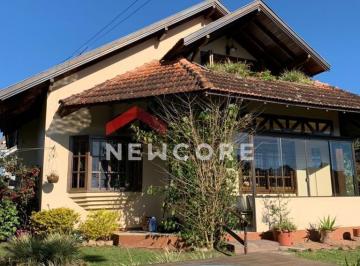 Casa · 199m² · 3 Quartos · 1 Vaga · Casa em   Av. Central - Jardim dos Ipês  - Gralha Azul - Gramado/RS
