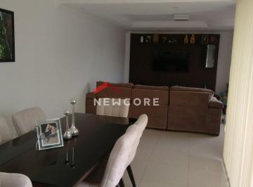 Casa · 230m² · 3 Quartos · 2 Vagas · Casa em  Rua Doutor Júlio Prestes - Vila Valença - São Vicente/SP