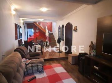 Casa · 220m² · 6 Quartos · 2 Vagas · Sobrado em Rua Antonio dos Santos Rocha - Vila Marari - São Paulo/SP