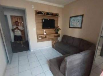 Apartamento de 2 quartos, Praia Grande · Apto 2 qtos, sala, coz, wc, as, gar próx praia escolas $160.000,