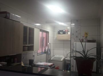 Apartamento de 2 quartos, Praia Grande · Apto 2 qtos coz sala terraço gar próx escola/praia/comércio $ 160.000,00