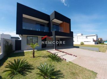 Casa · 220m² · 3 Quartos · 2 Vagas · Casa de condomínio em  Rodovia Engenheiro João Baptista Cabral Renno - Samambaia Parque Residencial 