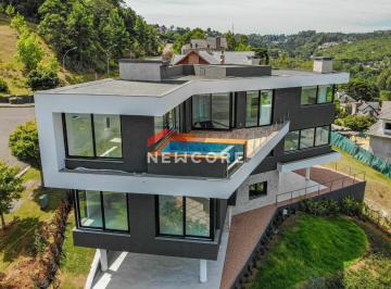 Casa · 570m² · 4 Quartos · 2 Vagas · Casa de condomínio em Rua Teobaldo Prinstrop - Bavária - Gramado/RS