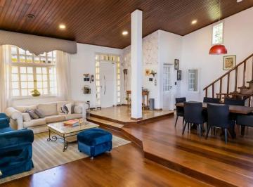 Foto 01 · Incrível casa de alto padrão em um condomínio fechado com localização privilegiada na serra.