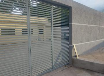 Casa , Vicente Pires · CASA RECÉM REFORMADA COLONIA AGRICOLA SAMAMBAIA 3 QUARTOS SUITE ACEITA VEICULO