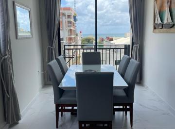 Apartamento de 2 quartos, Bombinhas · Lindo apartamento, na praia de Bombas.