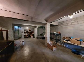 Comercial · 310m² · 6 Vagas · Galpão á venda colado na Avenida Eliseu de Almeida....