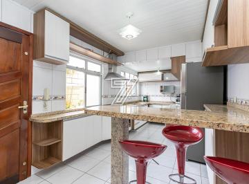 Casa · 181m² · 3 Quartos · 2 Vagas · Casa à venda - em Pinheirinho