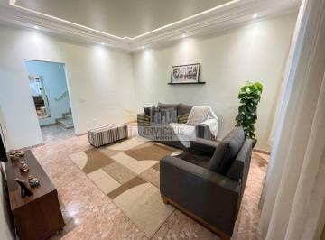 Casa · 220m² · 3 Quartos · 2 Vagas · Sobrado com 3 Dormitórios para Comprar, 220m² - Vila Camilópolis, Santo André/SP.
