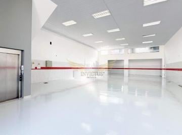 Comercial · 601m² · 4 Vagas · Galpão disponível para Venda com 600 mts com Renda em Santo André, próximo a Av. Pereira Barreto.