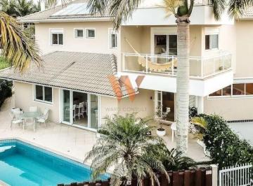 Casa · 429m² · 5 Quartos · 3 Vagas · EXCELENTE CASA com 5 SUÍTES à VENDA - em Jurerê Internacional – Florianópolis/SC!