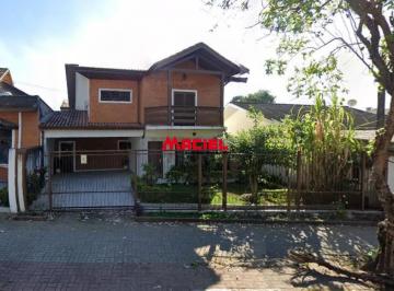 Casa · 170m² · 3 Quartos · 3 Vagas · Sobrado Cidade Jardim local nobre, frente para O Quinta das Flores
