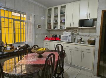 Casa · 110m² · 3 Quartos · 4 Vagas · BELÍSSIMA CASA DE LOTE INTEIRO NO JARDIM SANTA INÊS II