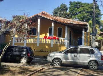 Casa · 282m² · 3 Quartos · 4 Vagas · Casa Padrão em Sao Jose dos Campos