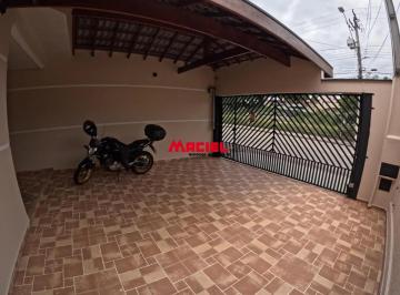 Casa · 130m² · 3 Quartos · 2 Vagas · Excele sobrado, ar condicionado, armários, portão eletrônico