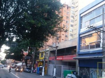 Comercial · 1330m² · Ótima loja com 2 pisos em excelente ponto comercial da rua Teodoro Sampaio!