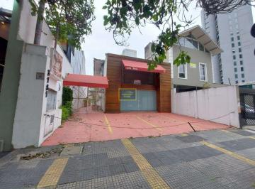 Comercial · 300m² · 7 Vagas · Excelente imóvel comercial muito bem localizado ao lado Avenida Brig. Faria Lima