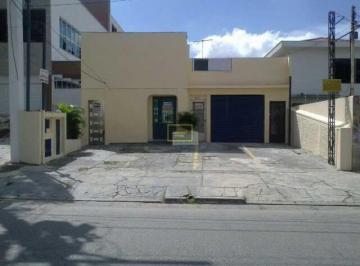 Comercial · 392m² · 6 Quartos · 6 Vagas · Excelente imóvel Cerro Cora px futuro metrô.