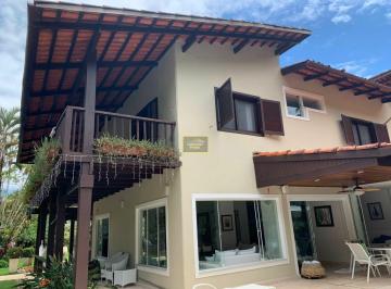 Casa · 430m² · 5 Quartos · 3 Vagas · Sobrado em Condomínio em meio a Praia e Montanha