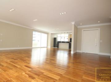 Apartamento · 210m² · 3 Quartos · 2 Vagas · Apartamento reformado com 3 dormitórios em Higienópolis!