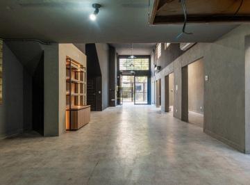 Comercial · 300m² · Prédio comercial para locação em Perdizes