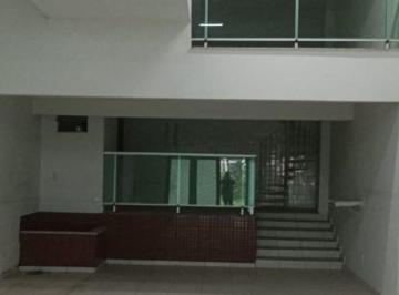 Comercial · 140m² · Loja no Centro com ótima localização.