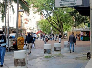 Comercial · 705m² · Loja em  Rua dos Andradas - Centro Histórico - Porto Alegre/RS