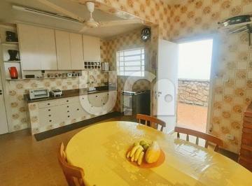 Casa · 200m² · 4 Quartos · 2 Vagas · Casa assobradada à venda com 200m² - Mirandópolis, São Paulo.