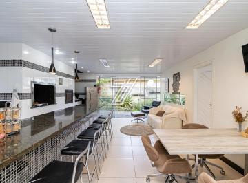 Casa · 300m² · 4 Quartos · 10 Vagas · Casa à venda - em Orleans