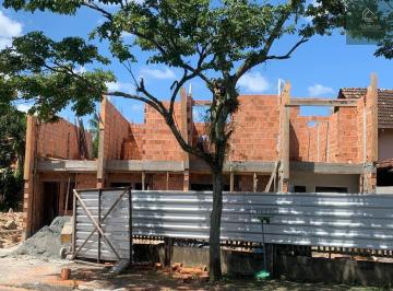 Casa · 76m² · 2 Vagas · Casa à venda no bairro Jarivatuba - Joinville/SC