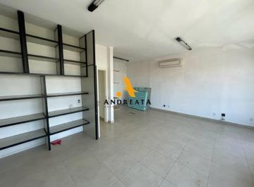 Comercial · 58m² · 1 Vaga · Venda de Sala Comercial, 58 m², por R$ 290 mil, no condomínio Riviera Center em Barra da Tijuca.