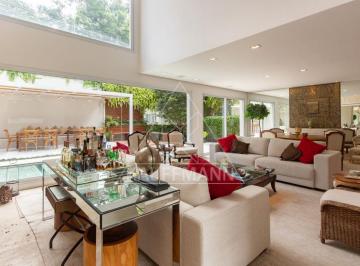 Casa · 587m² · 4 Quartos · 4 Vagas · Jardim Europa junto aos Clubes Pinheiros e Hebraica, 4 suítes piscina churrasqueira espaço gourmet