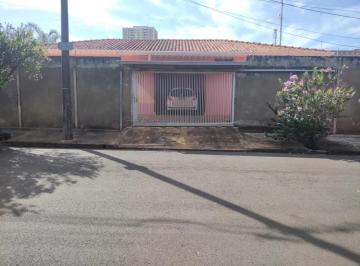 FACHADA · Casa Padrão em Araraquara