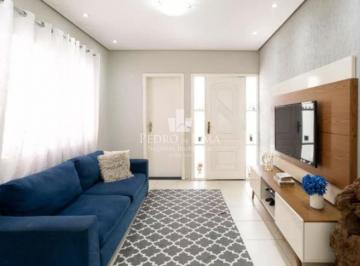 Casa · 297m² · 3 Quartos · 2 Vagas · Casa com 3 quartos sendo 1 suíte, 4 banheiros, cozinha americana e piscina na Mooca