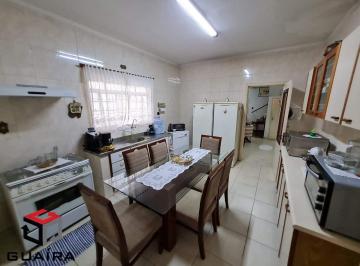Casa · 225m² · 3 Quartos · 2 Vagas · Sobrado 225 m² Localizado No Bairro Homero Thon Santo André - SP 