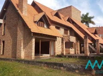 Casa · 1366m² · 6 Quartos · 8 Vagas · Casa em Obra no Tamboré 1 - Oportunidade - Aceita Permuta até 80% !
