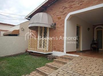 Casa · 238m² · 4 Quartos · 4 Vagas · Casa com 04 Quartos e Edícula à Venda no Taquaral