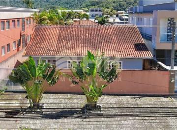 Casa · 195m² · 4 Quartos · Casa com 04 dormitórios sendo 02 suítes Caiobá Mat