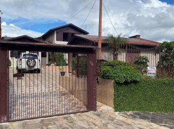 Casa · 138m² · 4 Quartos · 1 Vaga · Casa individual no bairro Esplanada