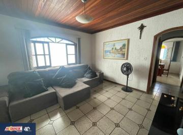Casa · 250m² · 3 Quartos · 8 Vagas · Casa térrea espaçosa com potencial para residência e empreendimento ? Jardim Rosa de Franca