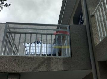 Casa · 80m² · 8 Quartos · IMÓVEL PARA RENDA - TERRENO COM 8 CASAS PARA LOCAÇÃO. POSSUI 3 VAGAS DE GARAGEM