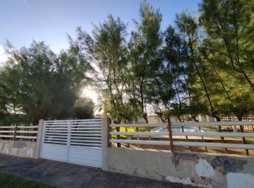 Belíssima casa no Abaís à poucos metros da praia · Belíssima casa no Abaís à poucos metros da praia