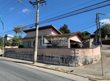 Casa · 224m² · 3 Quartos · 2 Vagas · Terreno à venda no bairro Dos Estados em Timbó-SC.
