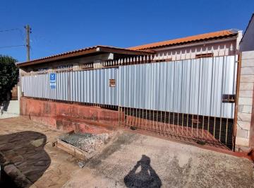 Casa · 111m² · 3 Quartos · 2 Vagas · Casa 3 dormitórios – Uvaranas (Venda)