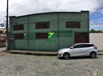 Foto 01 · Galpão Comercial de Alto Padrão no Centro de Barra de São João: 1 Sala, 3 Banheiros, 380m² de Área. 