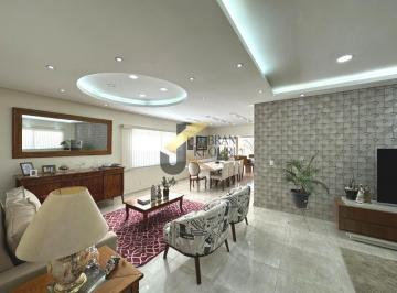Foto 01 · Casa à venda no Swiss Park com quartos (4 suítes, 2 com closet), espaço gourmet, piscina e 4 garagen