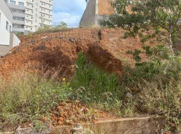 f93586dd6061d019b39ae4a1cbc30b5b162f0280 · Terreno à venda, 250 m² por R$ 200.000,00 - Residencial Veredas - Poços de Caldas/MG