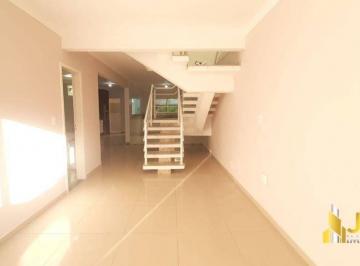 a3f07e00da9120bfdd09274f52d72a1c762465d6 · Sobrado com 3 dormitórios à venda por R$ 1.780.000,00 - Centro - Balneário Camboriú/SC